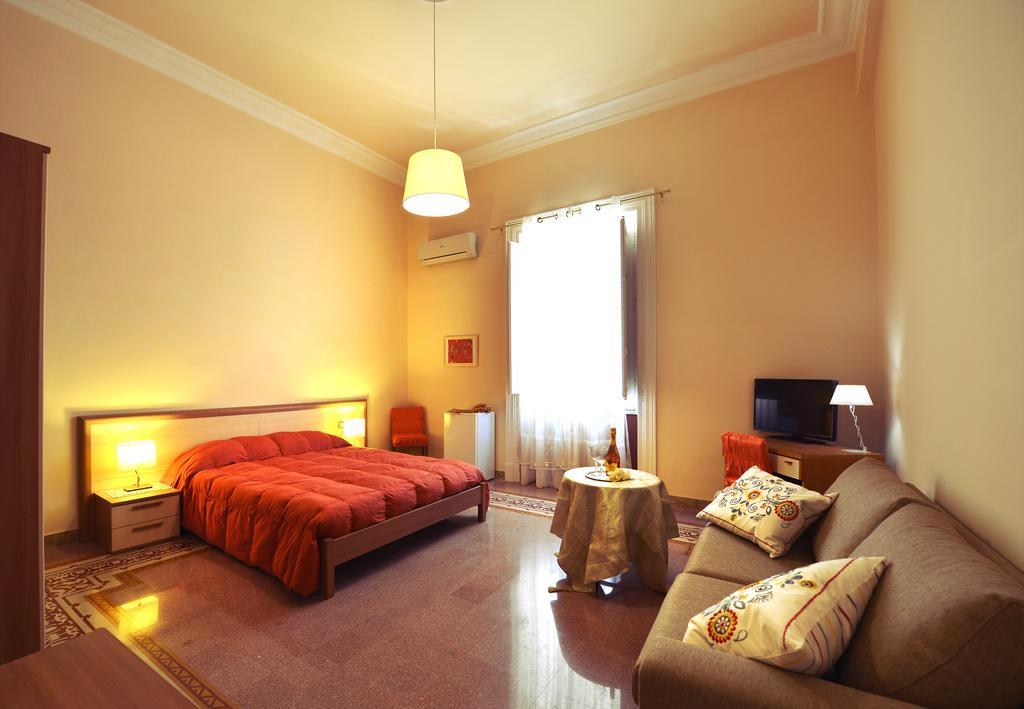 *1*7*4* Via Roma Bed & Breakfast Palermo Room photo